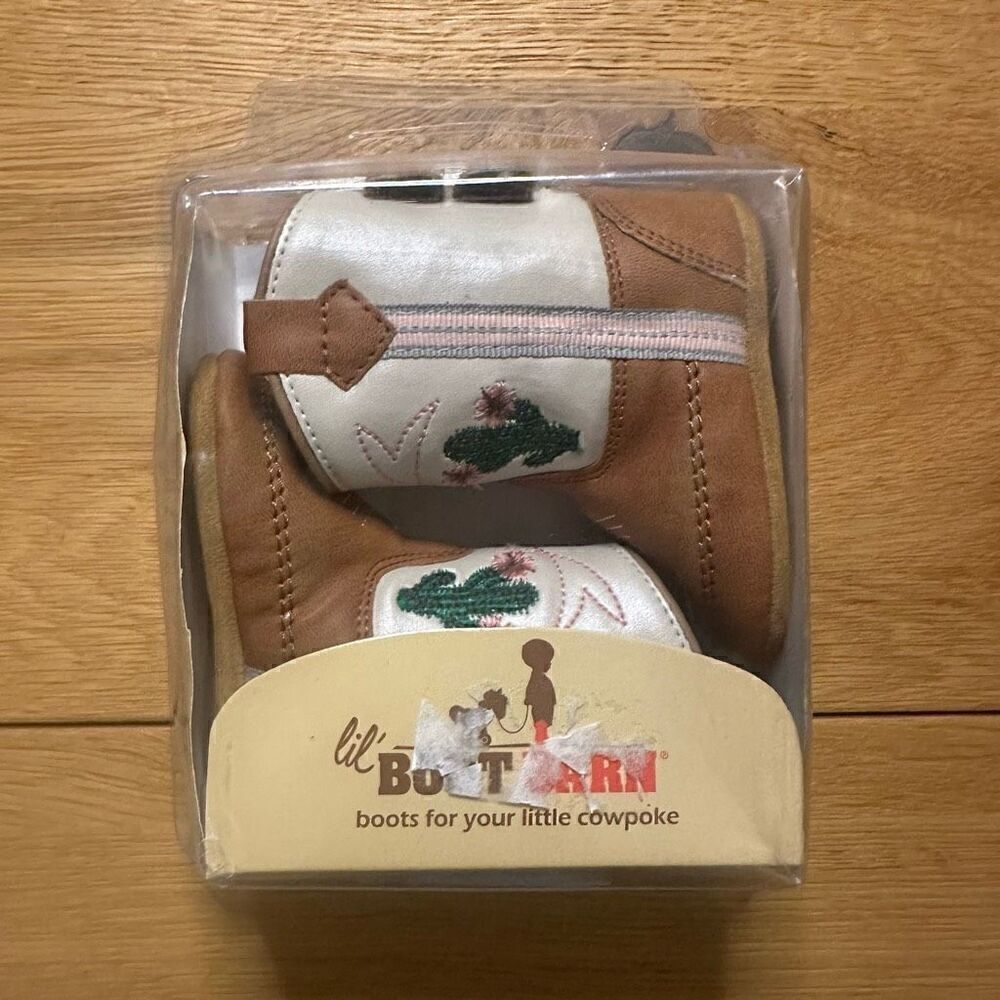 New Little boot barn cowboy boots size 2 (3-6m) cactus poppet